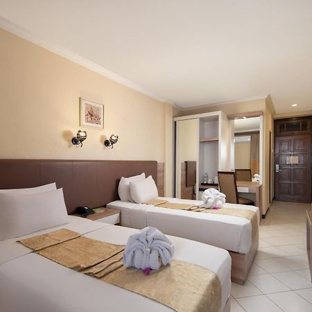 Royal Hotel Tretes Prigen Exterior photo